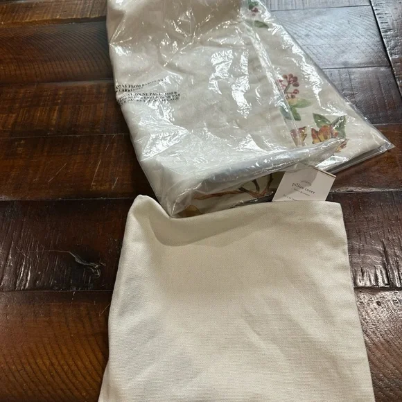 Pottery Barn Fall Leaves Pillow Covers - Picture 5 of 5